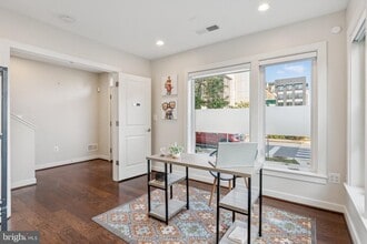 8091 Red Hook St in Derwood, MD - Building Photo - Building Photo