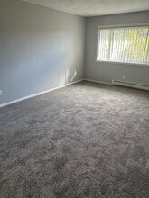 South Square Apartments in Holt, MI - Building Photo - Building Photo