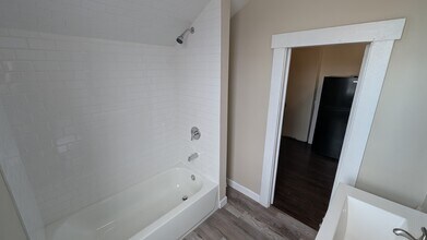 1695 Blue Rock St, Unit 3rd Floor in Cincinnati, OH - Building Photo - Building Photo