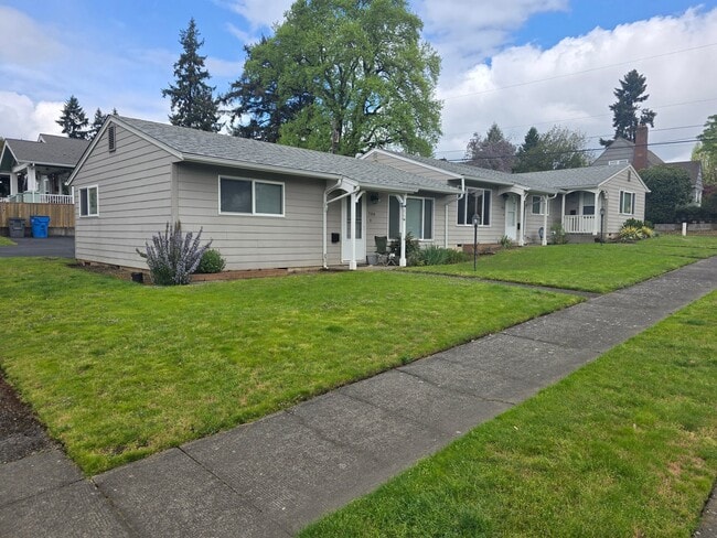 700 E 22nd St, Unit 702