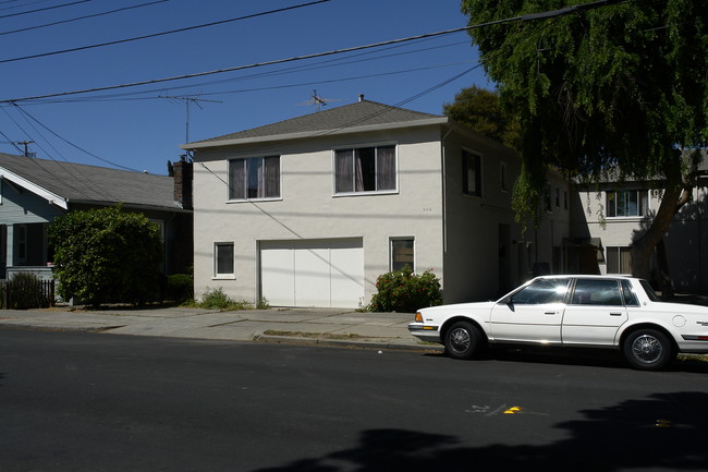 585 Cassia St in Redwood City, CA - Building Photo - Building Photo