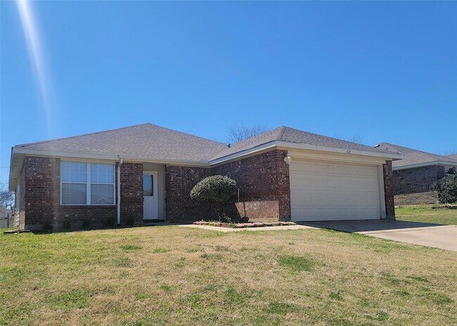 829 Beaver Creek Dr in Burleson, TX - Building Photo - Building Photo