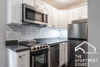 640 W Wrightwood Ave in Chicago, IL - Foto de edificio - Building Photo