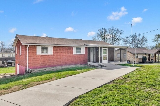 property at 210 Williamsburg Rd