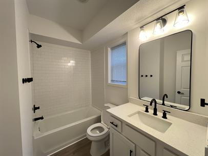 329 N 30th Ave in Minneapolis, MN - Foto de edificio - Building Photo