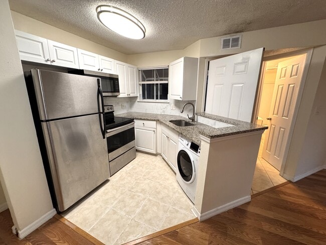 property at 1940 Lake Atriums Cir