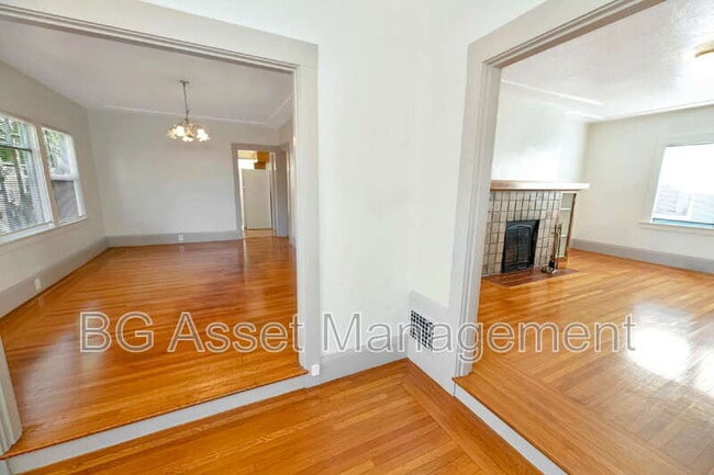 3808 Lakeshore Ave in Oakland, CA - Building Photo - Building Photo