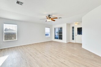 1301 Marsh Harbour Cove in Round Rock, TX - Building Photo - Building Photo