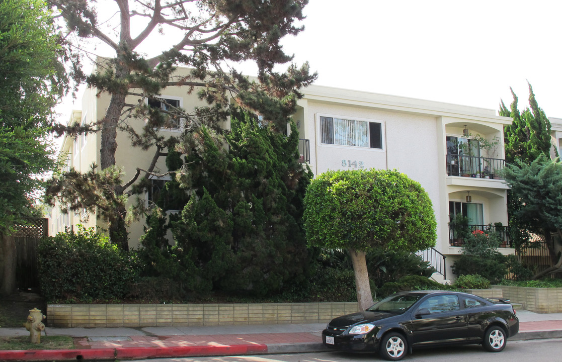 8142 Redlands St in Playa Del Rey, CA - Building Photo