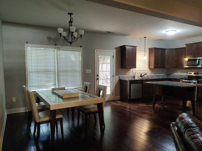 2070 Blackstone Way in Watkinsville, GA - Building Photo - Building Photo