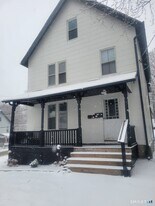 9 Harvard St in Waterbury, CT - Building Photo