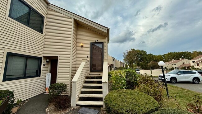 34 Nature View Trail in Bethel, CT - Building Photo - Building Photo