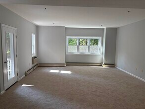 120 Coliseum Ave in Nashua, NH - Building Photo - Building Photo