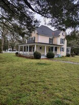 35448 Windingdale Dr in Belle Haven, VA - Building Photo