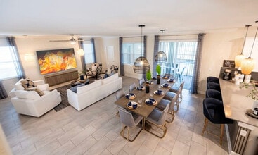 2738 Oxymoron Wy in Kissimmee, FL - Building Photo - Building Photo