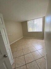 10749 Cleary Blvd in Plantation, FL - Building Photo - Building Photo