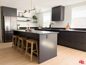 2220 1/2 Aaron St in Los Angeles, CA - Building Photo - Building Photo