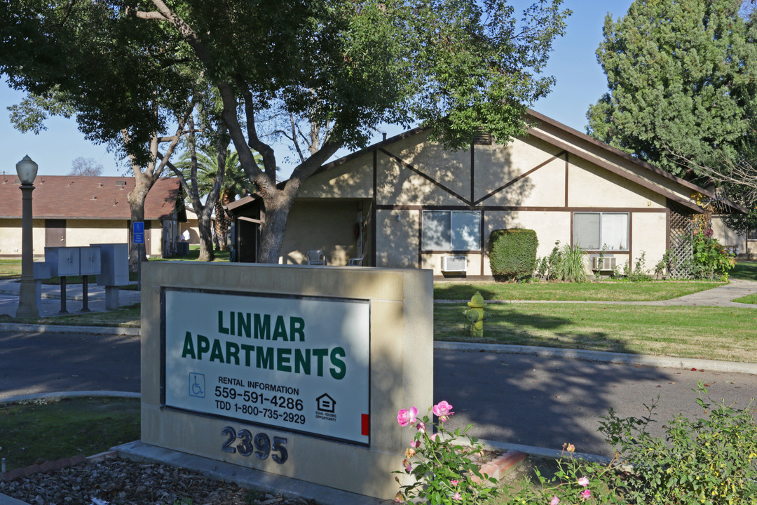 Linmar Apartments in Kingsburg, CA - Building Photo