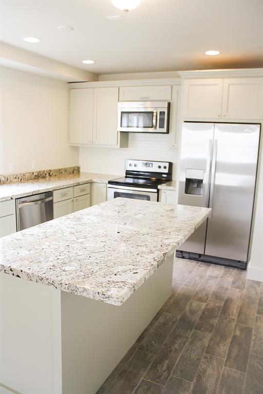 1624 Sealy Ave in Galveston, TX - Building Photo - Building Photo