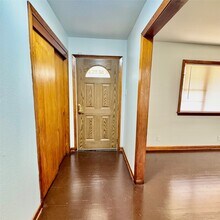 1701 Gillette St in Baytown, TX - Building Photo - Building Photo