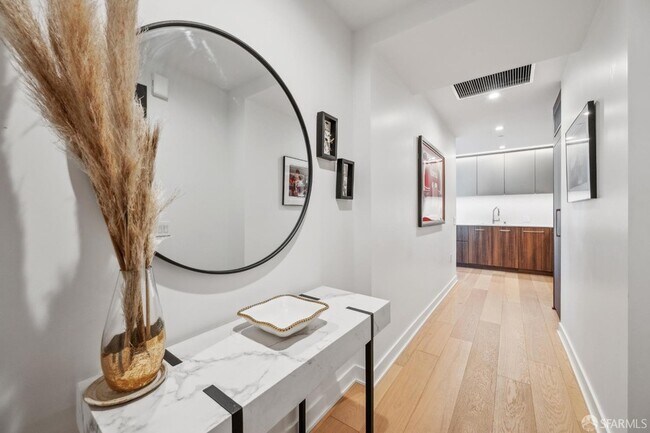 280 Spear St, Unit 30H in San Francisco, CA - Building Photo - Building Photo
