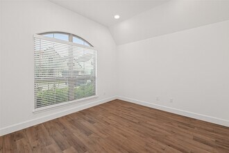 1132 Beals Crk St in Conroe, TX - Building Photo - Building Photo