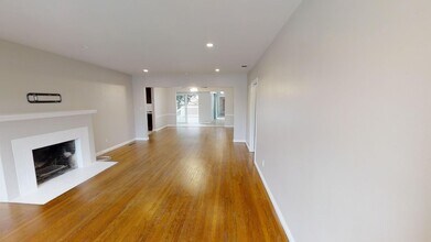4940 Rockford Dr in San Diego, CA - Building Photo - Building Photo