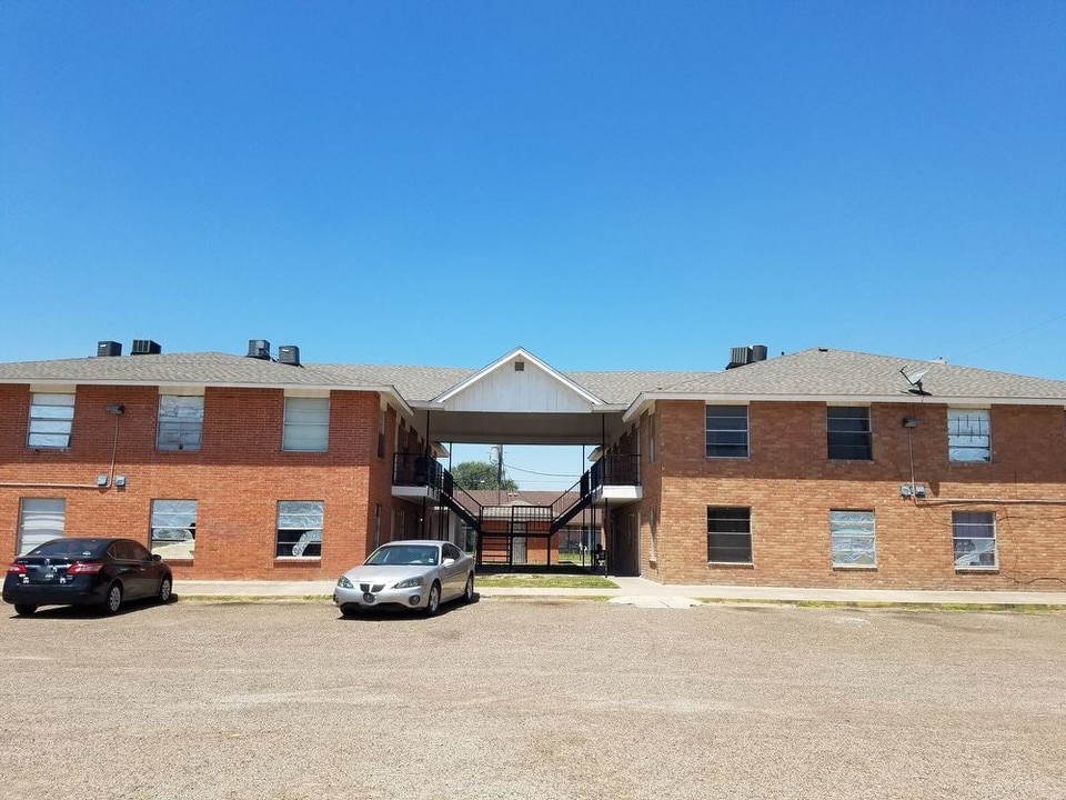 1801 Washington Ave-Unit -8 in Mission, TX - Foto de edificio