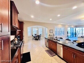 2547 Marquesa Royale Ln in Naples, FL - Building Photo - Building Photo