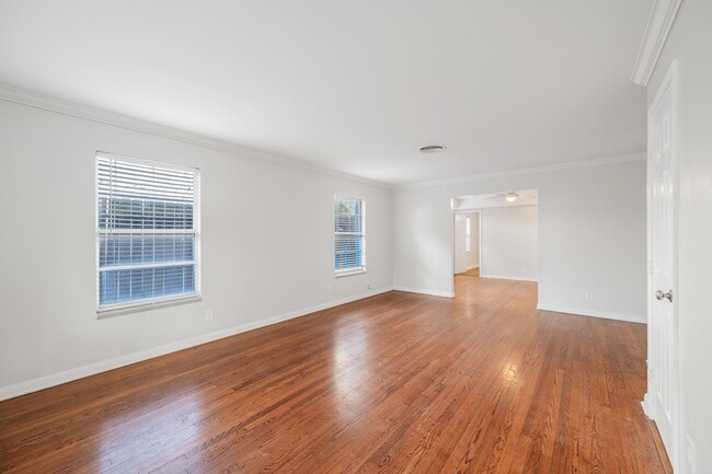 2109 Sheridan St in Houston, TX - Building Photo - Building Photo