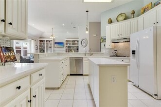 2772 Summertree Dr in Carrollton, TX - Building Photo - Building Photo