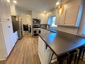 2440 Douglas Dr in Lancaster, PA - Building Photo - Building Photo