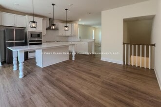 338 Simeon Dr in Charlotte, NC - Building Photo - Building Photo