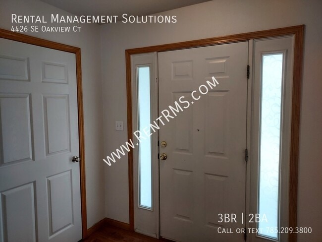 4426 SE Oakview Ct in Topeka, KS - Building Photo - Building Photo