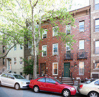 325-327 Union St in Brooklyn, NY - Building Photo - Building Photo