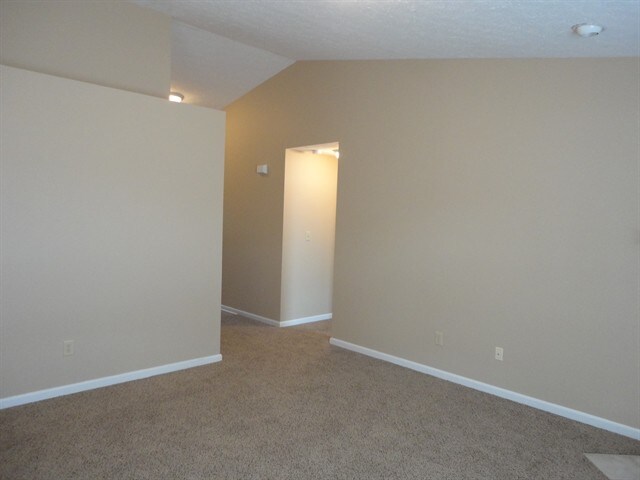 6631 W Irving Dr in McCordsville, IN - Building Photo - Building Photo