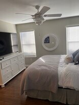 2011 N Highway 17, Unit 1700 M in Mount Pleasant, SC - Building Photo