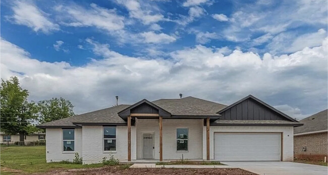 property at 1405 Coffey Dr
