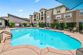 1230 Whitney Ranch Pkwy in Rocklin, CA - Building Photo - Building Photo