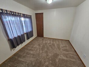 1608 25th St in La Grande, OR - Building Photo - Building Photo