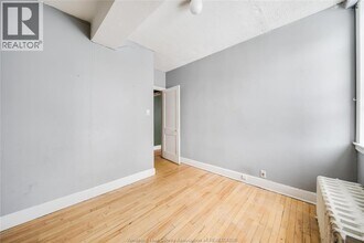 1701 Wyandotte St E in Windsor, ON - Building Photo - Building Photo