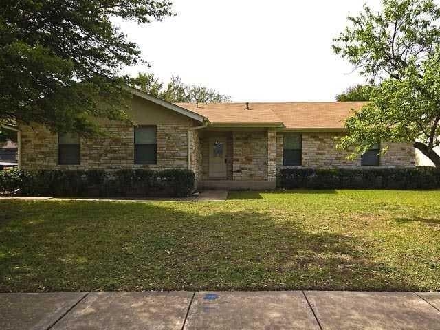 property at 3603 Monument Dr