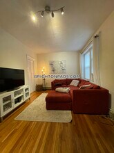 1645 Commonwealth Ave in Boston, MA - Building Photo - Building Photo