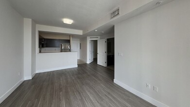 401 SW 17 th Ave, Miami, 33135 in Miami, FL - Foto de edificio - Interior Photo