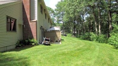 183 Highwood Dr. in Franklin, MA - Building Photo - Building Photo