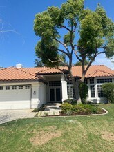 310 Via Rosario in Bakersfield, CA - Building Photo - Building Photo