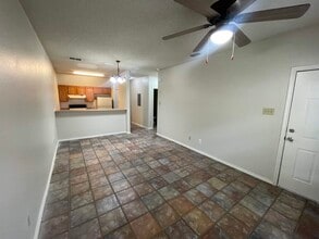 511 Shiloh Dr in Laredo, TX - Building Photo - Building Photo