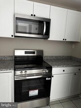 325 Brock Square in Fredericksburg, VA - Building Photo - Building Photo