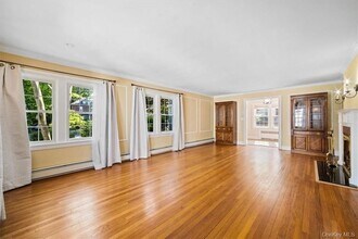 72 Grand Blvd in Scarsdale, NY - Building Photo - Building Photo