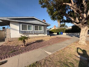 6322 Clyde Ave in San Diego, CA - Building Photo - Building Photo